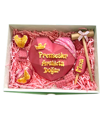 #kırılabilirçikolata  #kişiyeözelhediye  #pinyatakutu